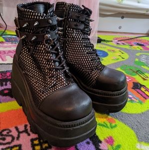 Demonia Bondage Technopagan Shaker Boots